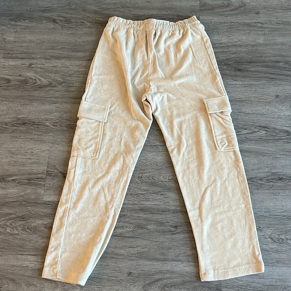 Wayf Pants with cargo pockets khaki tan New with tags - Picture 5 of 8